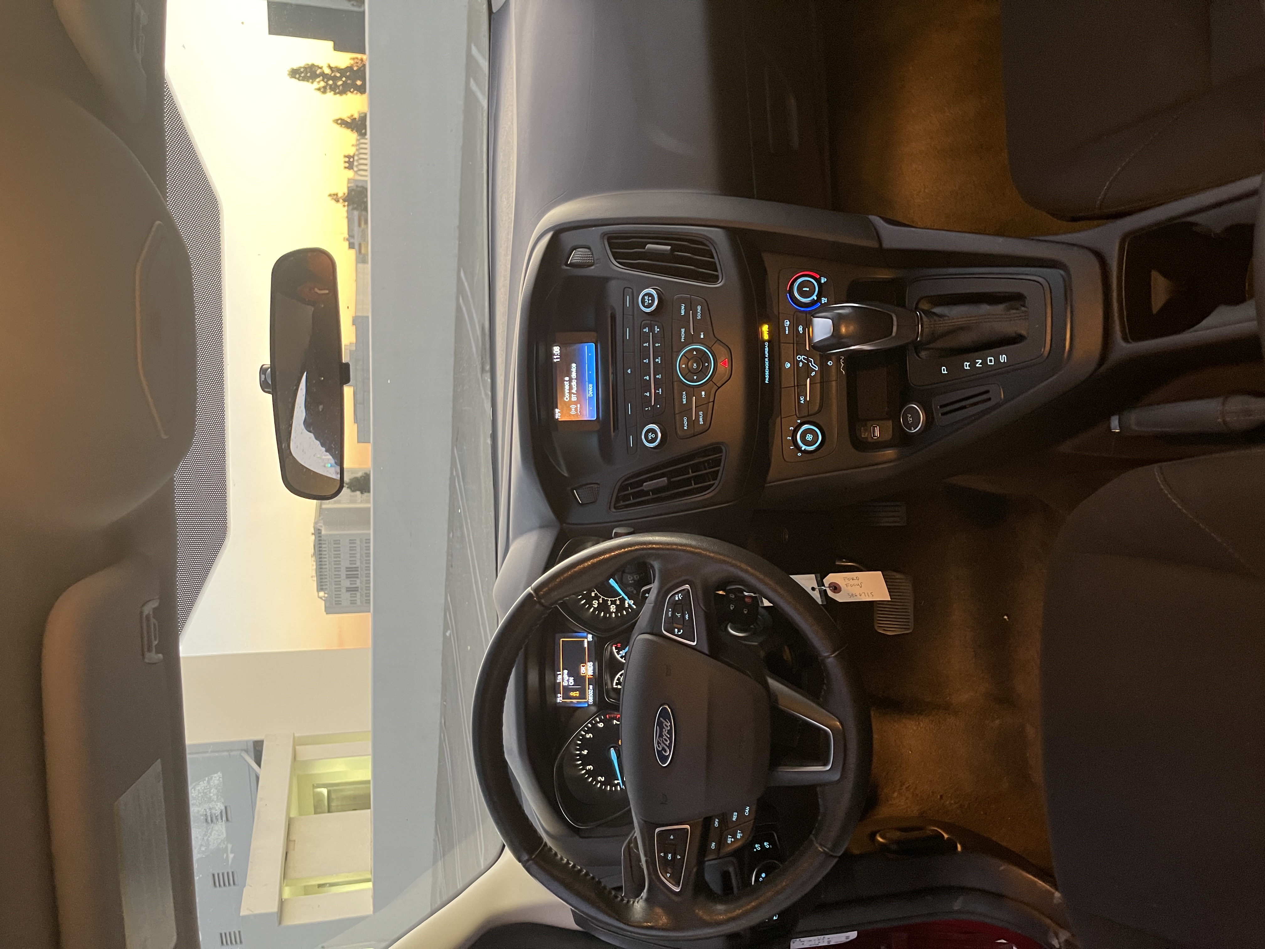 Car photo 13